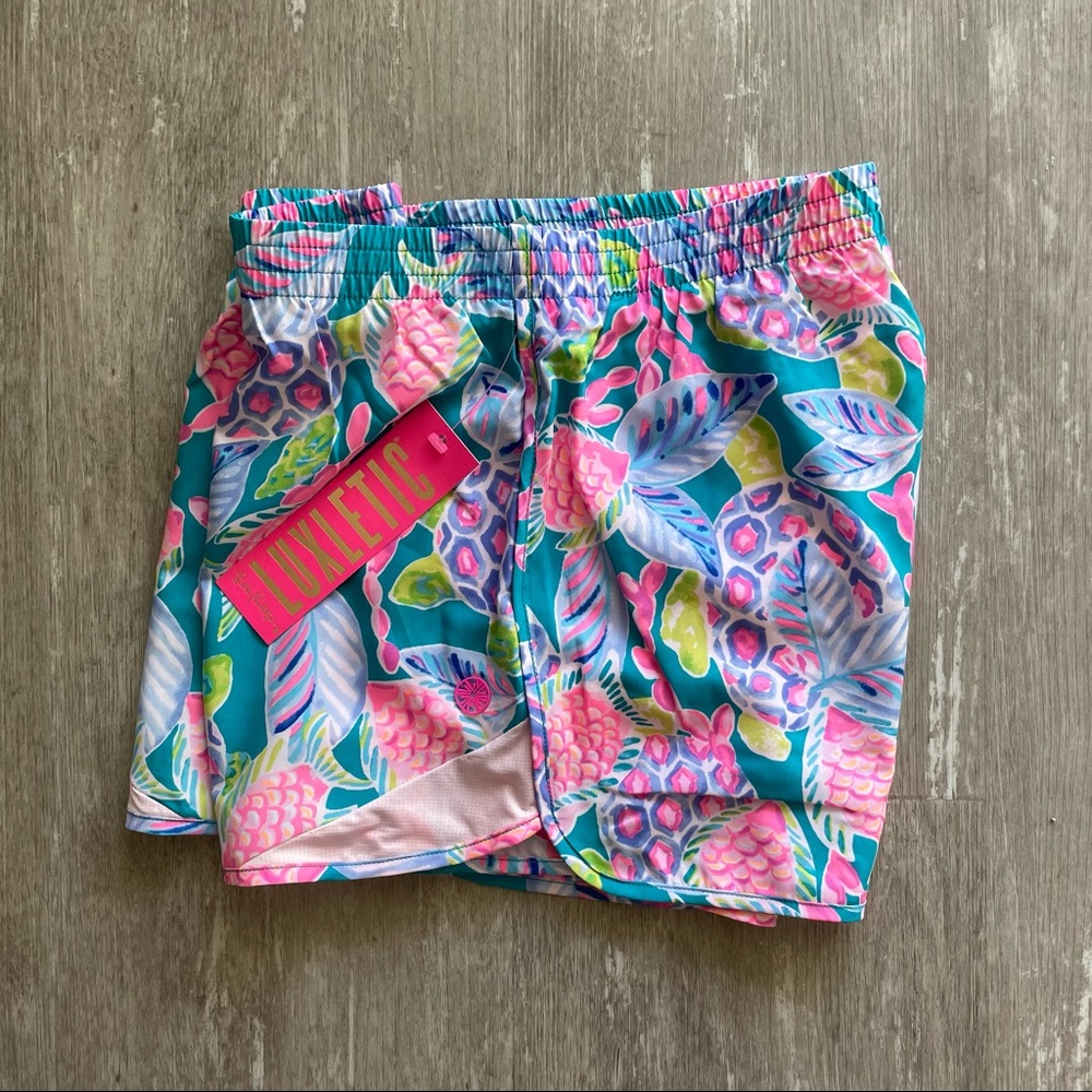 Sold Lilly Pulitzer Ocean Trail Short - Turtle Wave - Picture 5 of 6